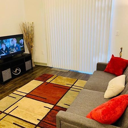 Downtown Apt Free Parking - Pool - Gym - Fully Kitchen Хьюстон Экстерьер фото