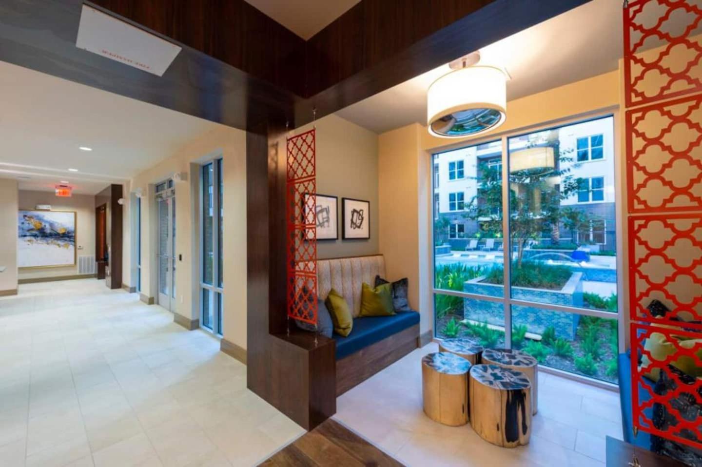 Downtown Apt Free Parking - Pool - Gym - Fully Kitchen Хьюстон Экстерьер фото