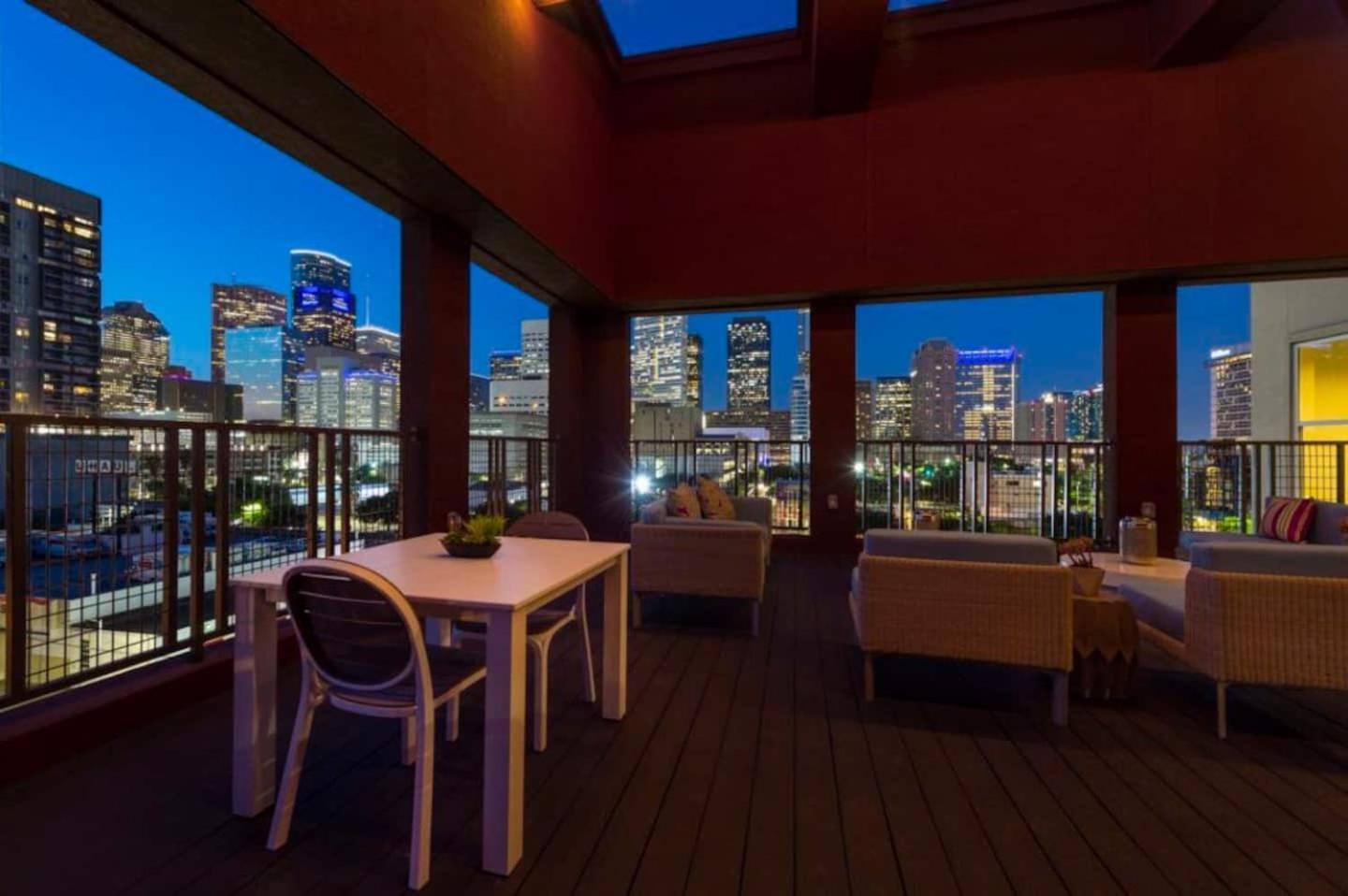 Downtown Apt Free Parking - Pool - Gym - Fully Kitchen Хьюстон Экстерьер фото