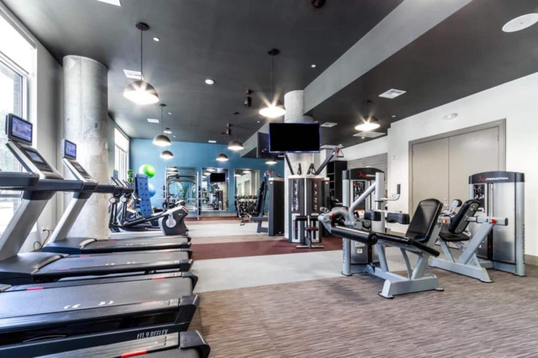 Downtown Apt Free Parking - Pool - Gym - Fully Kitchen Хьюстон Экстерьер фото