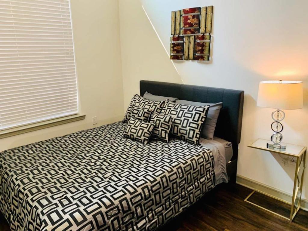 Downtown Apt Free Parking - Pool - Gym - Fully Kitchen Хьюстон Экстерьер фото
