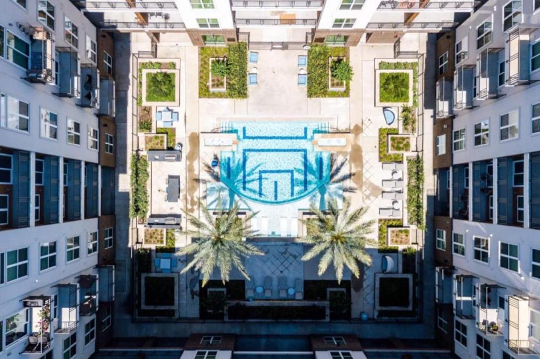 Downtown Apt Free Parking - Pool - Gym - Fully Kitchen Хьюстон Экстерьер фото